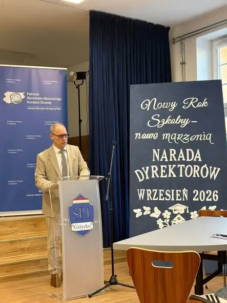 Dyrektorzy szkół z powiatu giżyckiego spotkali się na naradzie w Giżycku
