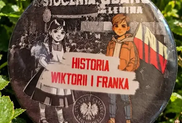 Żywa lekcja historii w GCK – uczniowie z Giżycka poznali realia PRL